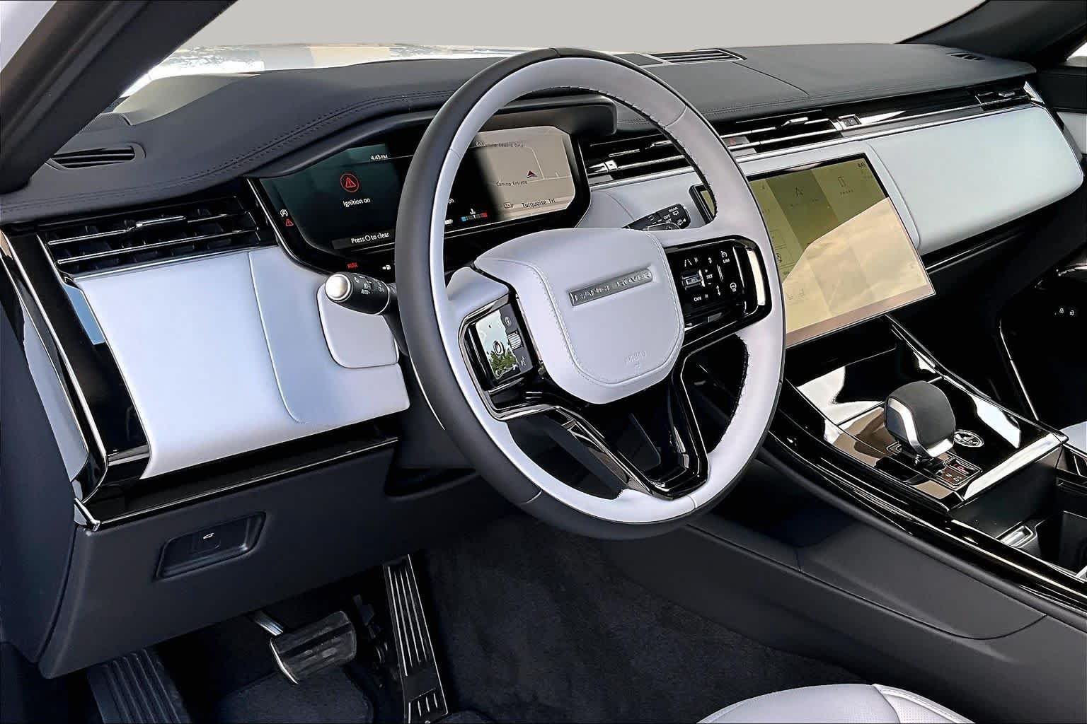 New 2026 Ostuni Pearl White Land Rover Dynamic SE image 8