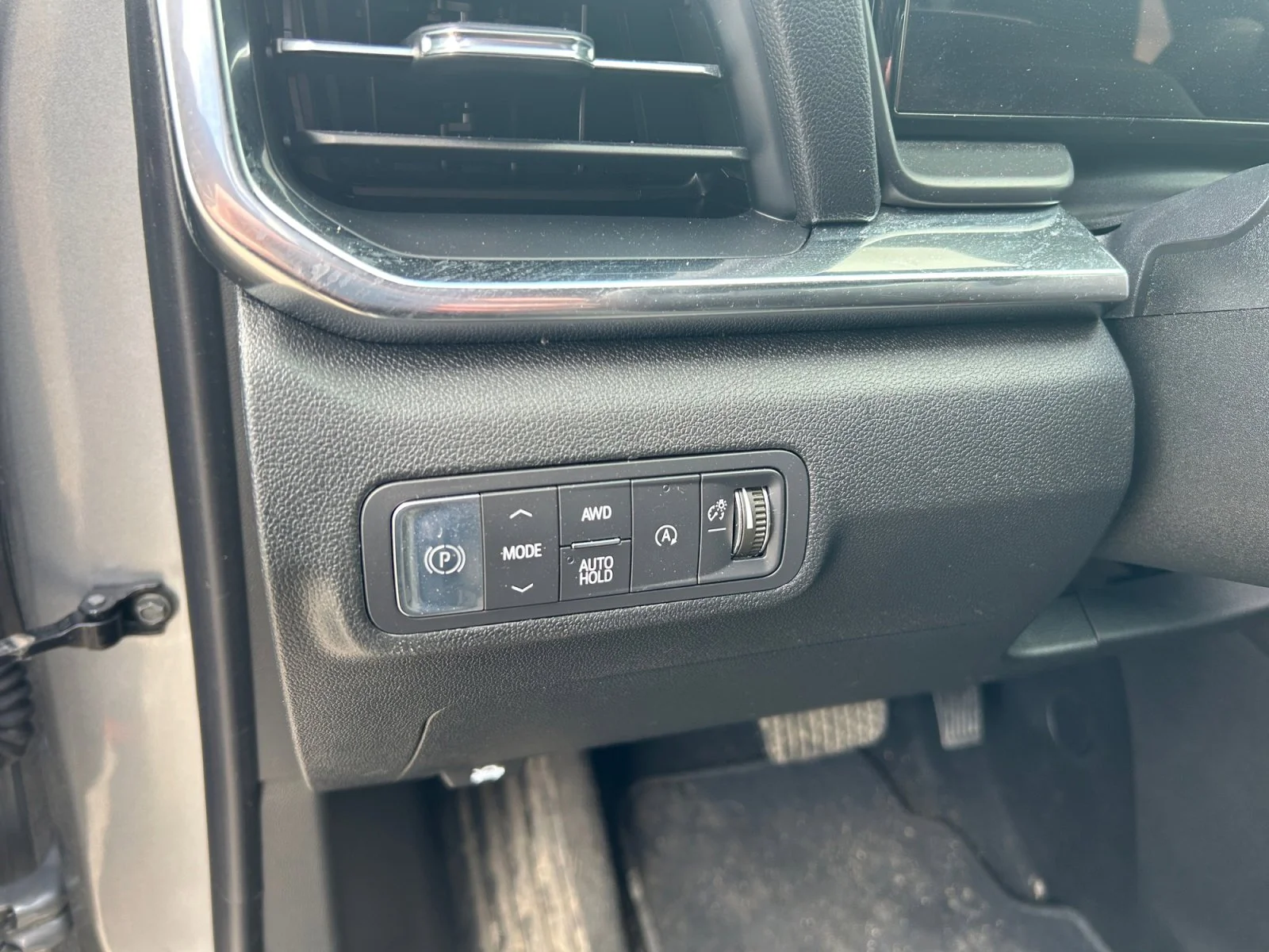 Used 2026 Sterling GMC AWD Elevation image 15