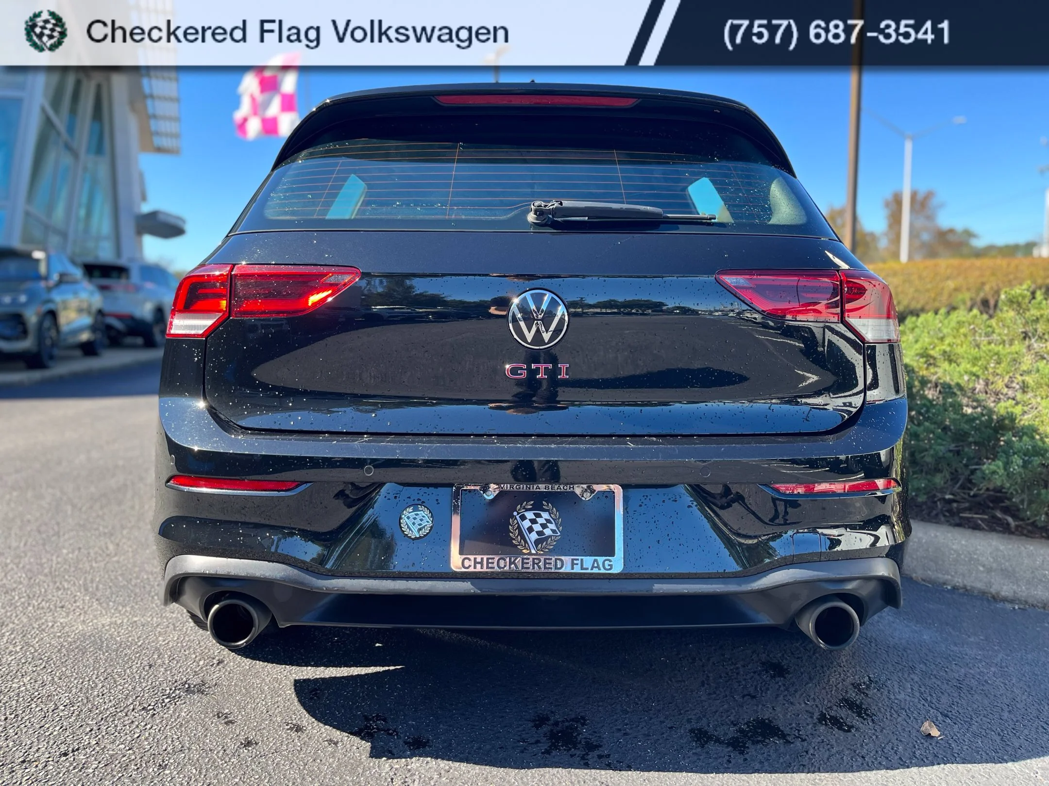 Used 2024 Mythos Black Metallic Volkswagen 2.0T S image 10
