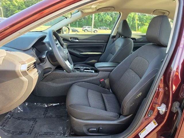 2024 Nissan Altima SV - Photo 21