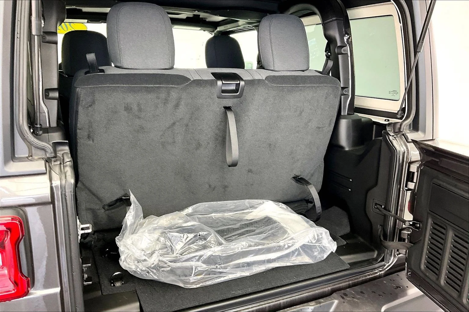2026 Jeep Wrangler 2-Door Rubicon - Photo 11