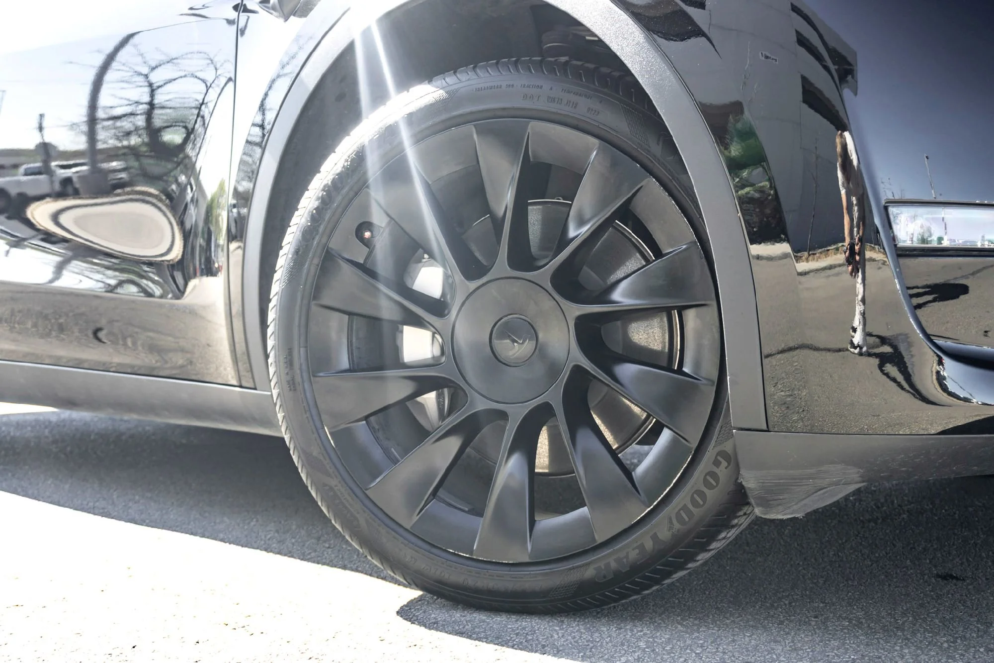 Used 2023 Tesla Model Y Long Range with VIN 7SAYGDEE8PA075745 for sale in San Antonio, TX