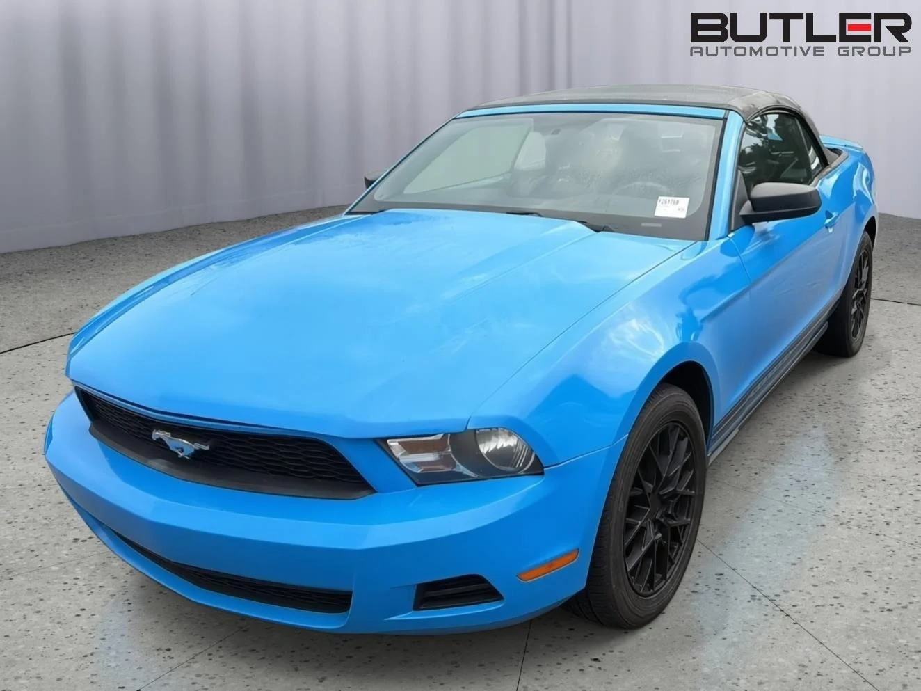 Used 2012 Grabber Blue Ford V6 Premium image 2