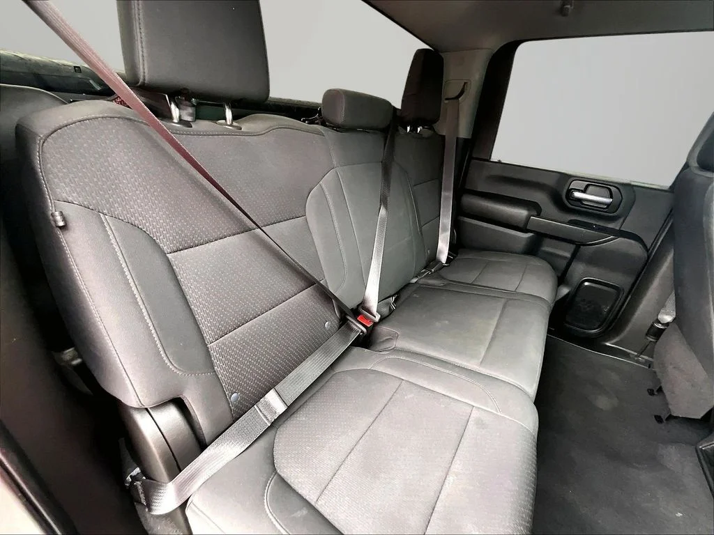 Used 2021 Silver Chevrolet Custom image 25