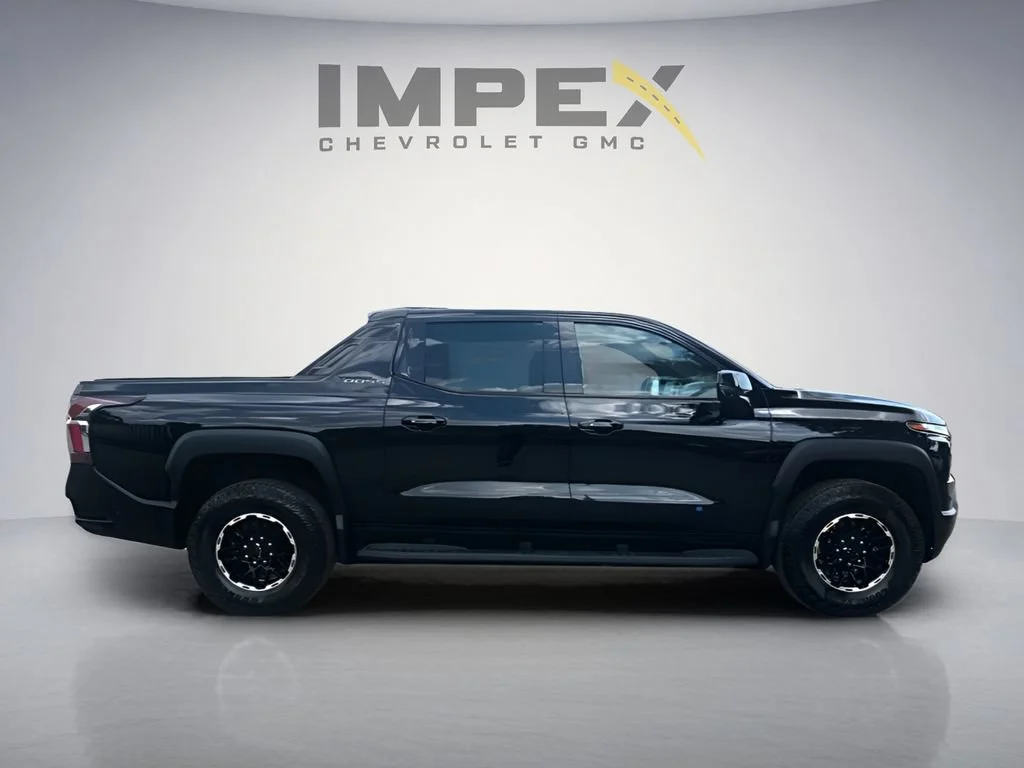 Used 2026 Black Chevrolet Trail Boss - Max Range image 6