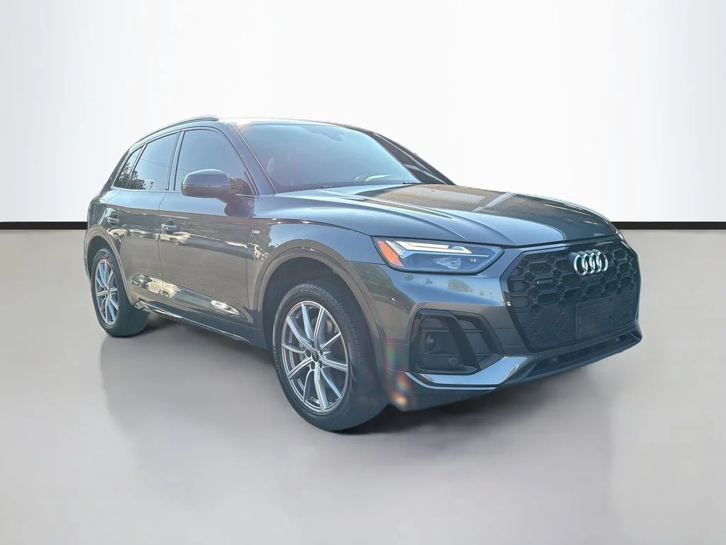 Used 2023  Audi 55 Premium Plus image 1