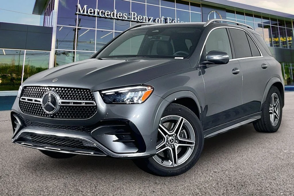 New 2026 Gray Mercedes-Benz GLE 450 image 2