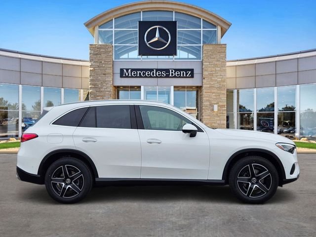 New 2026 Polar White Mercedes-Benz GLC 300 image 5