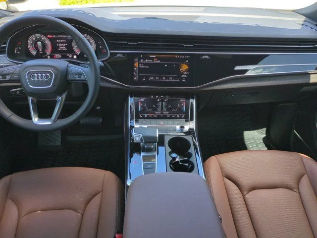 Used 2025  Audi 55 Premium Plus image 14