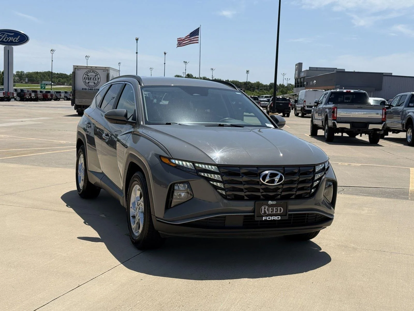 Used 2024 Hyundai Tucson SEL with VIN 5NMJB3DE5RH402180 for sale in Kansas City