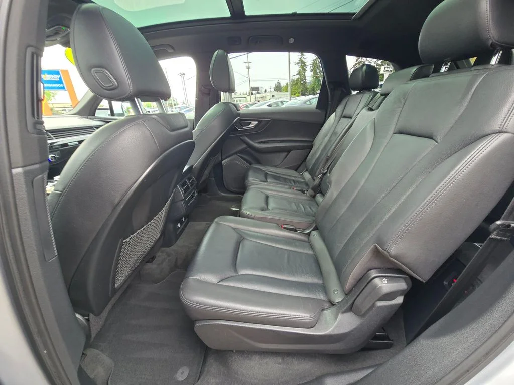 Used 2019 Silver Audi 55 Premium image 10