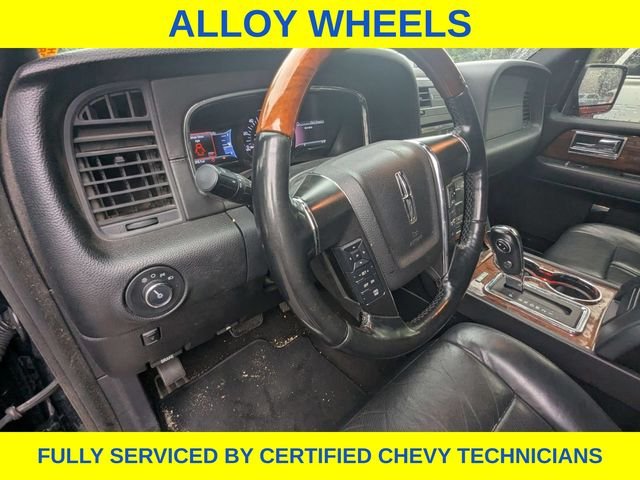 Used 2015 Black Lincoln Base image 19