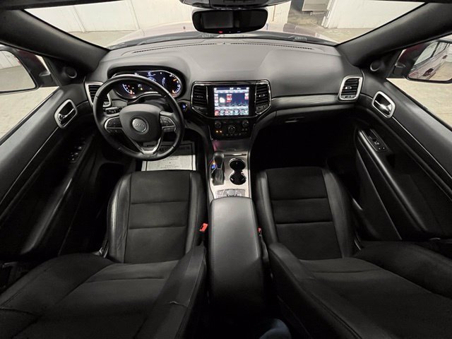 Used 2022 Red Jeep Laredo X image 12