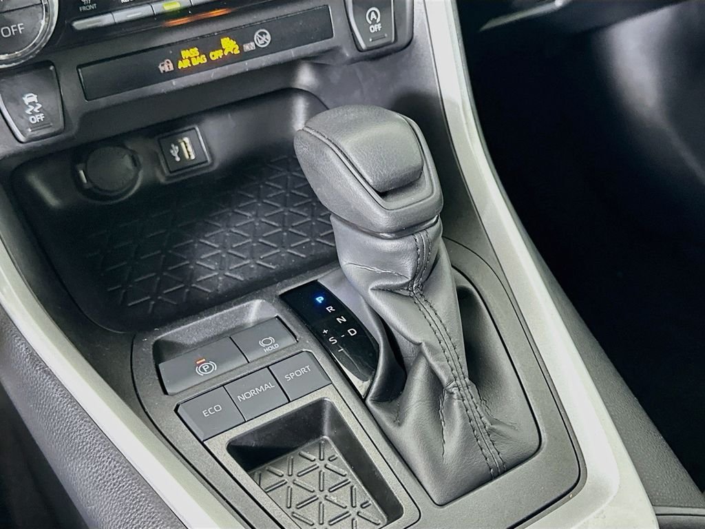 Used 2025 Black Toyota XLE image 17