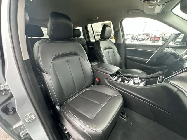 Used 2023 Silver Jeep Limited image 26