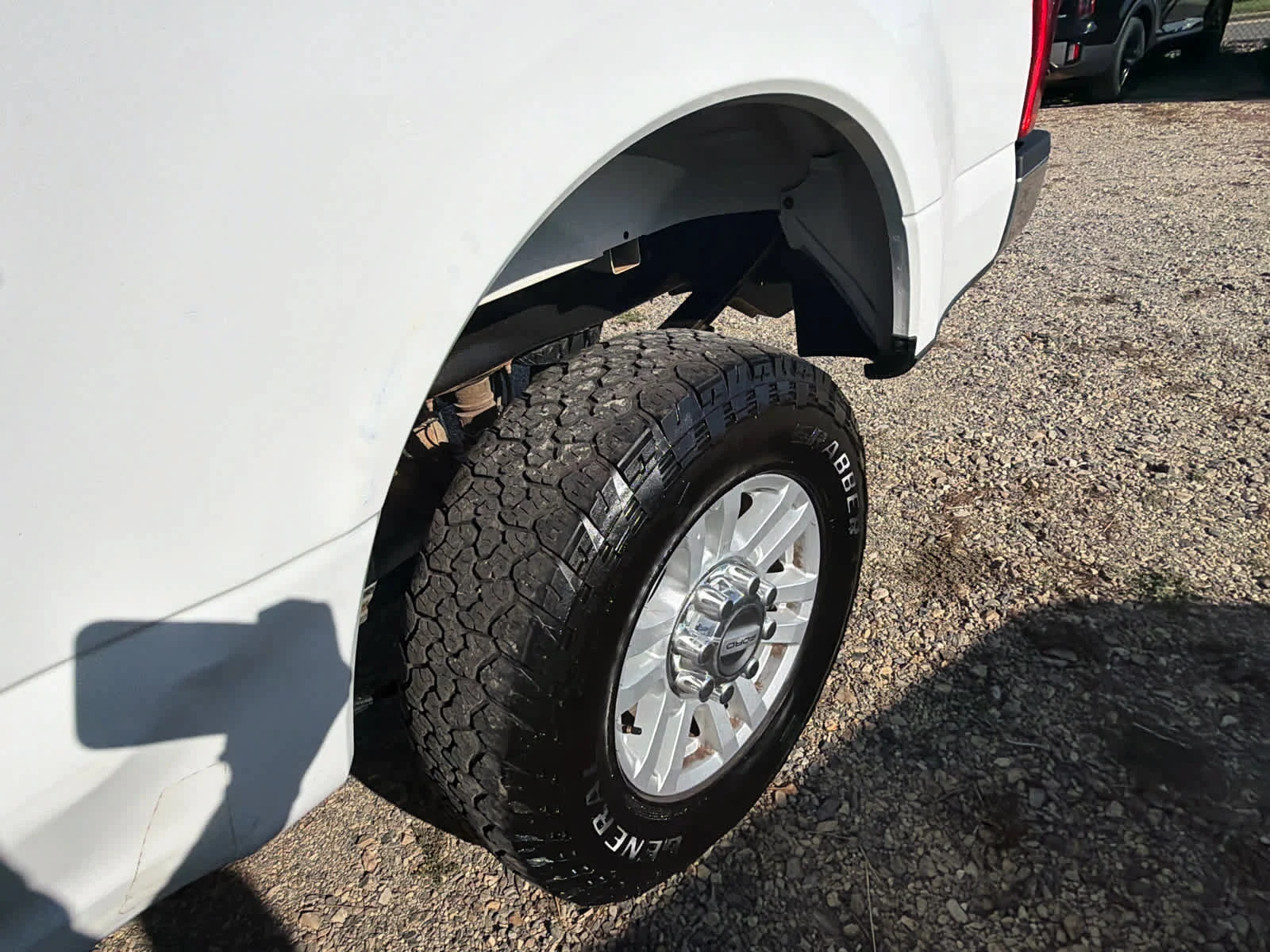 Used 2017 Oxford White Ford XLT image 12