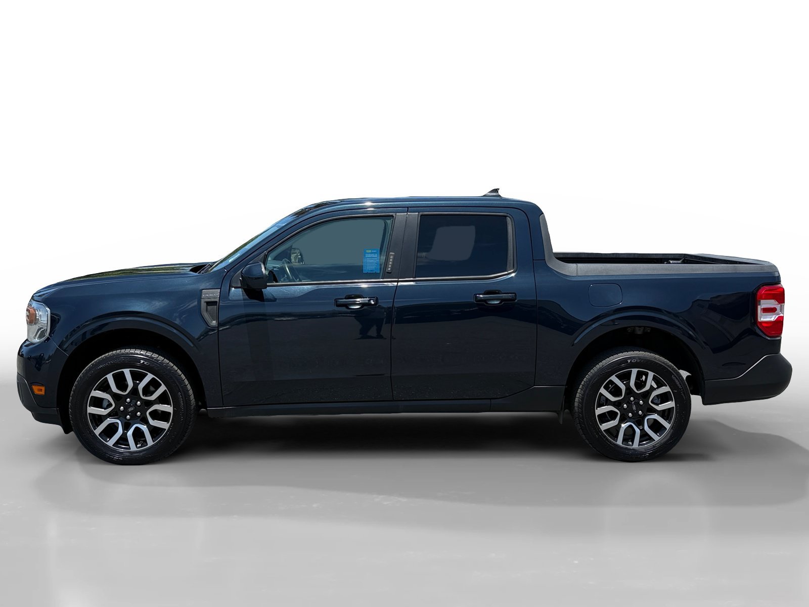 Used 2022 Blue Ford Lariat image 2