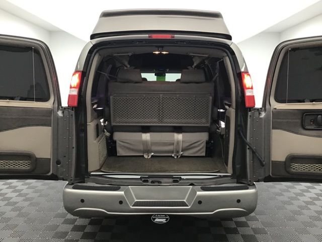 Used 2023 Bronze Chevrolet Explorer Limited SE image 6