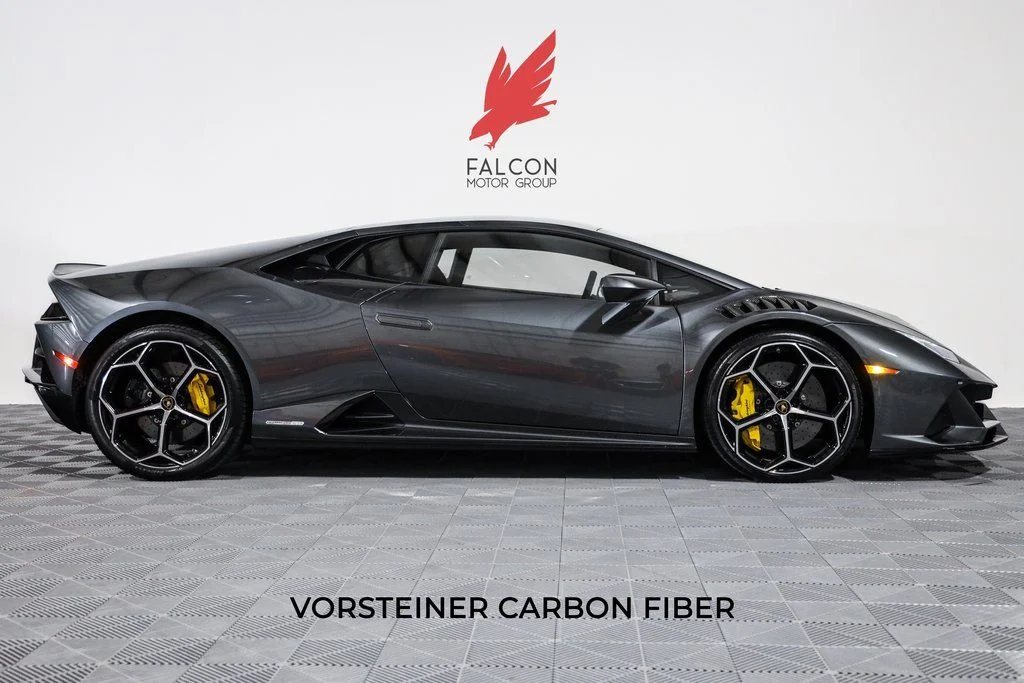 2020 Lamborghini Huracan EVO Coupe's photo