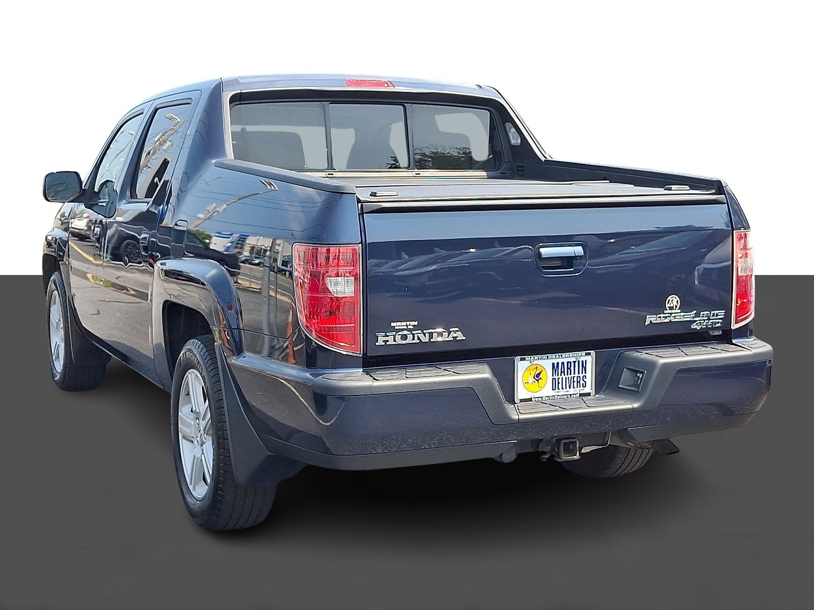 Used 2011 Bali Blue Pearl Honda RTL image 4