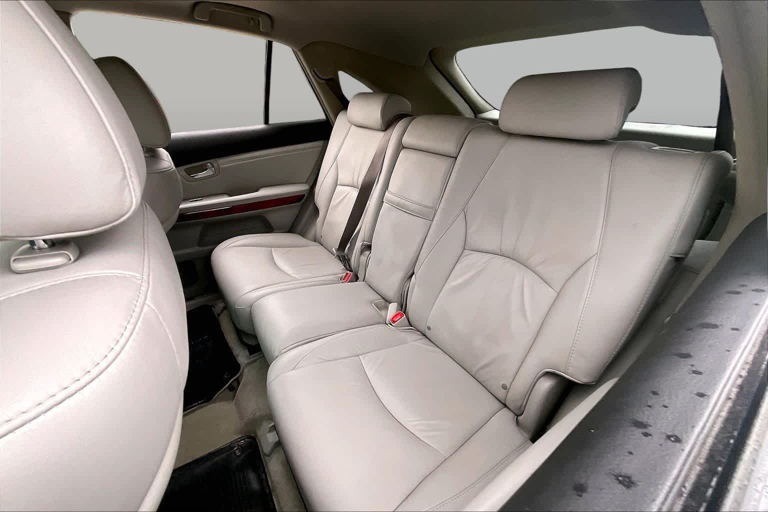 Used 2008 Crystal White Lexus  image 20