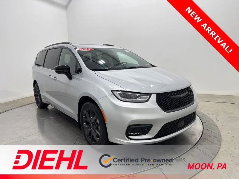 2026 Chrysler Pacifica Limited AWD's photo