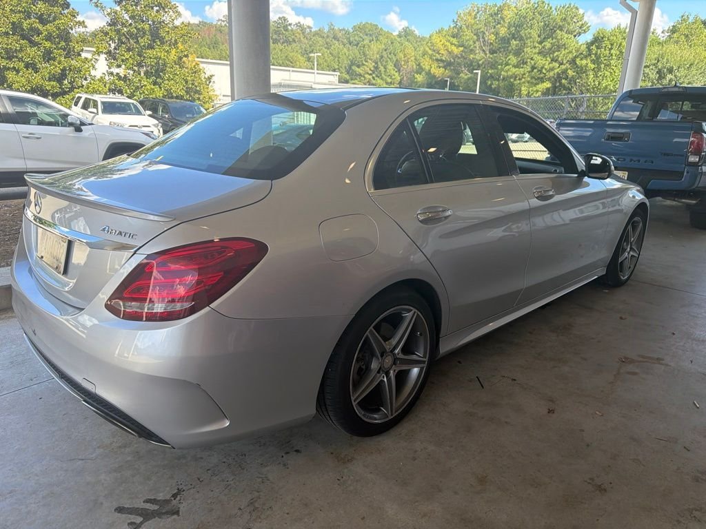 Used 2015  Mercedes-Benz C 300 image 3