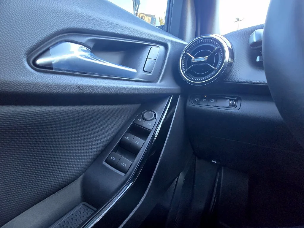 2027 Chevrolet Equinox LT - Photo 18