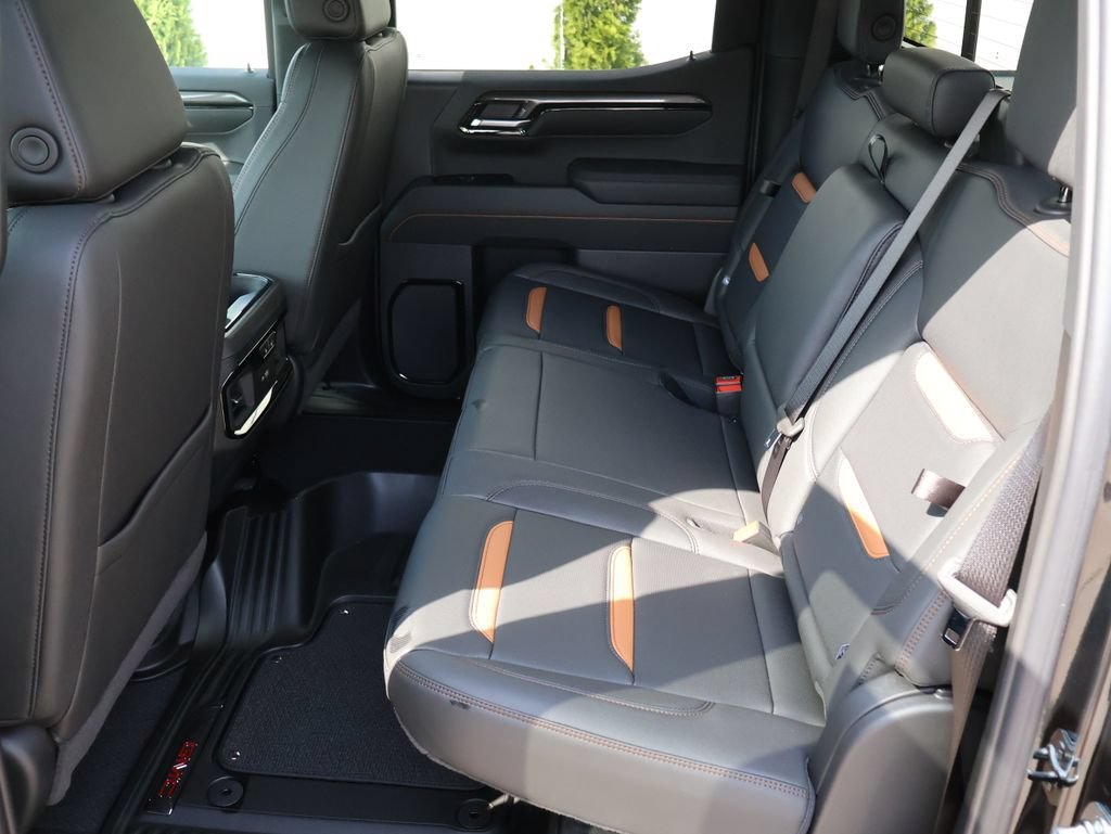 2026 GMC Sierra 1500 AT4 - Photo 8