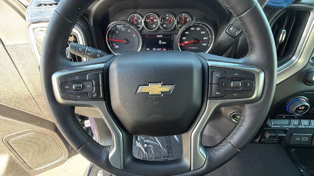 Certified Used 2022 NORTHSKY BLUE METALLIC Chevrolet LT image 18