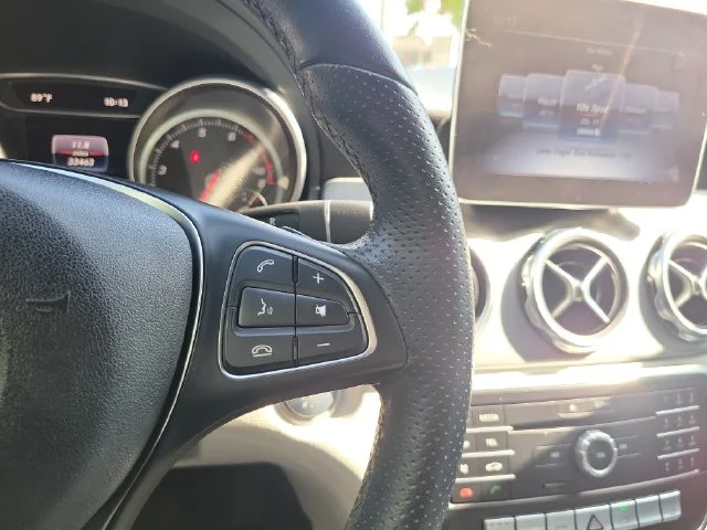 Used 2020 Blue Mercedes-Benz GLA 250 image 24