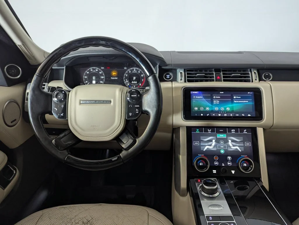 Used 2019 Black Land Rover 3.0L V6 Supercharged HSE image 38