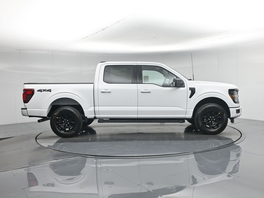 New 2026 Oxford White Ford XLT image 29