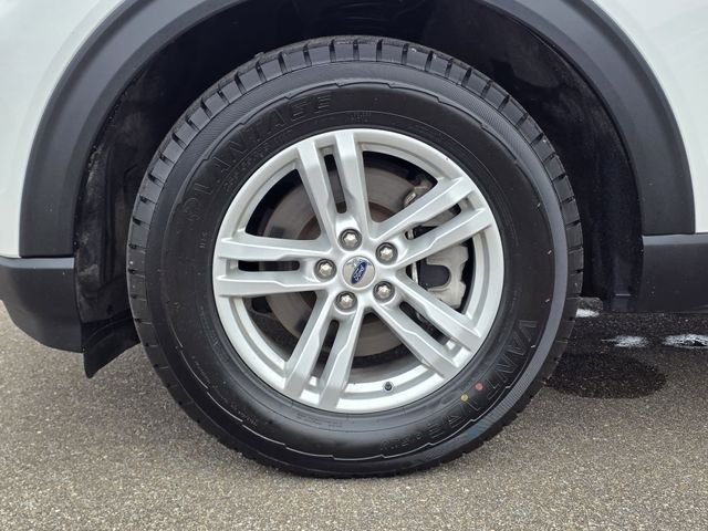 Used 2023 White Ford XLT image 35