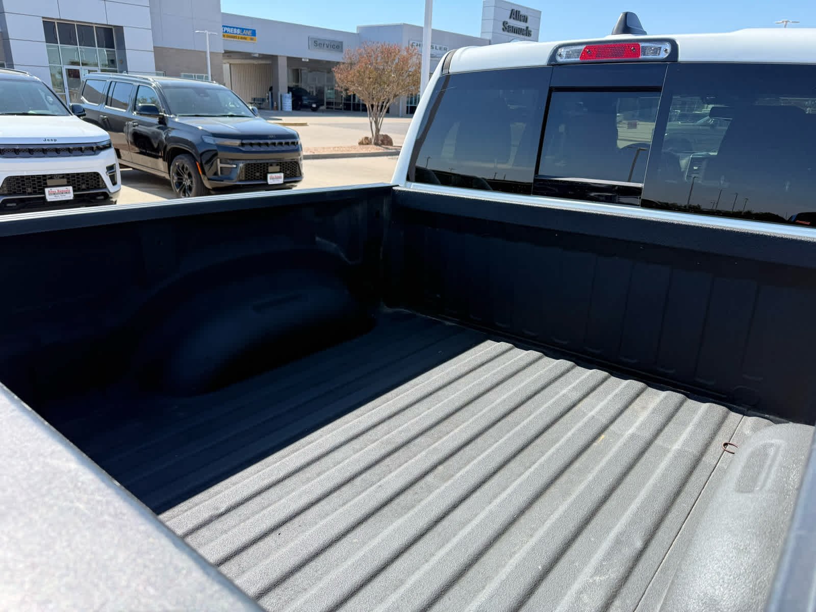 Used 2019 Bright White Clearcoat Ram Big Horn/Lone Star image 7