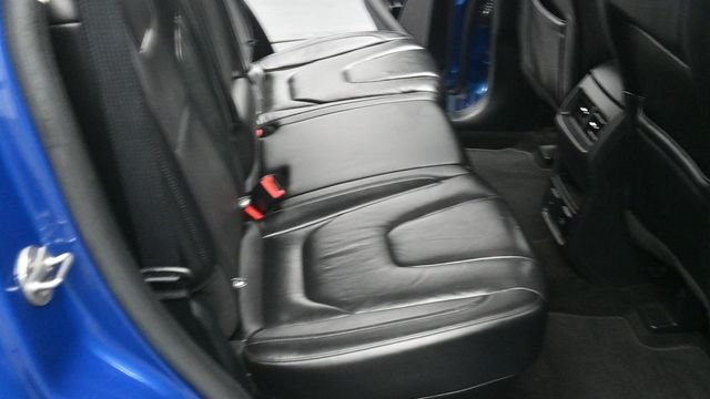 Used 2020 Blue Ford Titanium image 17