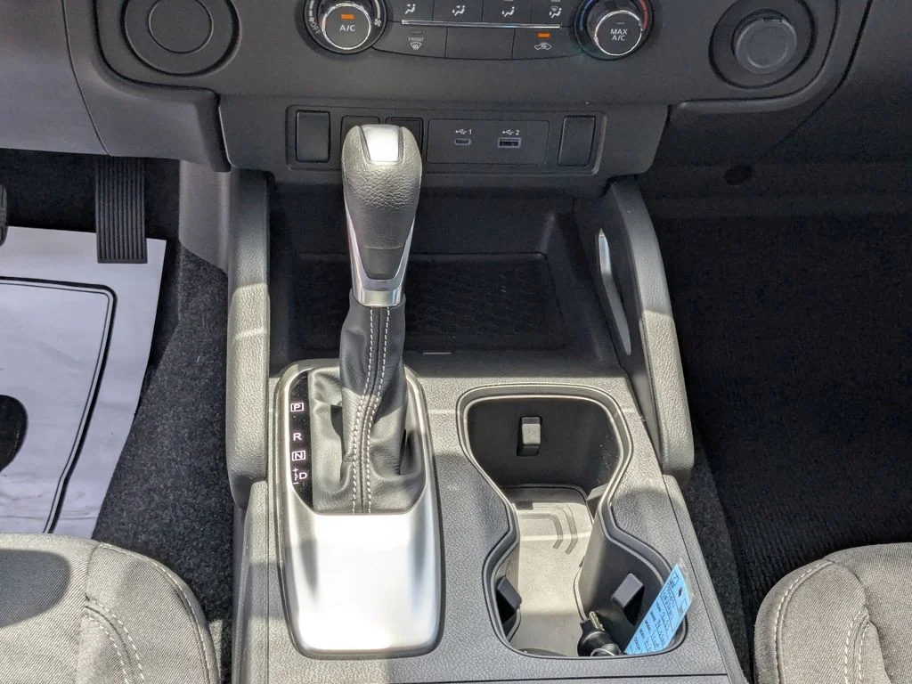 2025 Nissan Frontier SV - Photo 19