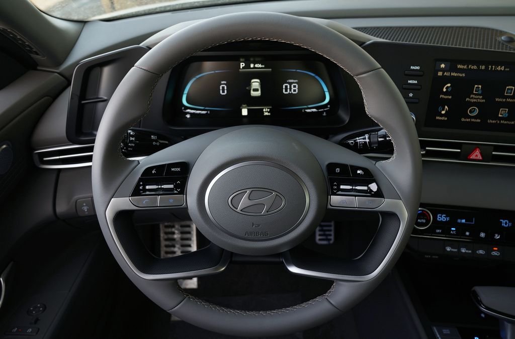 New 2026 Serenity White Hyundai SEL Sport image 30