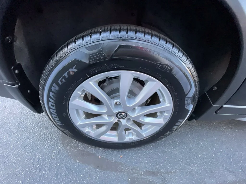 Certified Used 2018  Nissan SV image 31