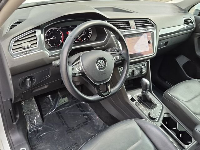Used 2019 White Volkswagen 2.0T SEL Premium image 12