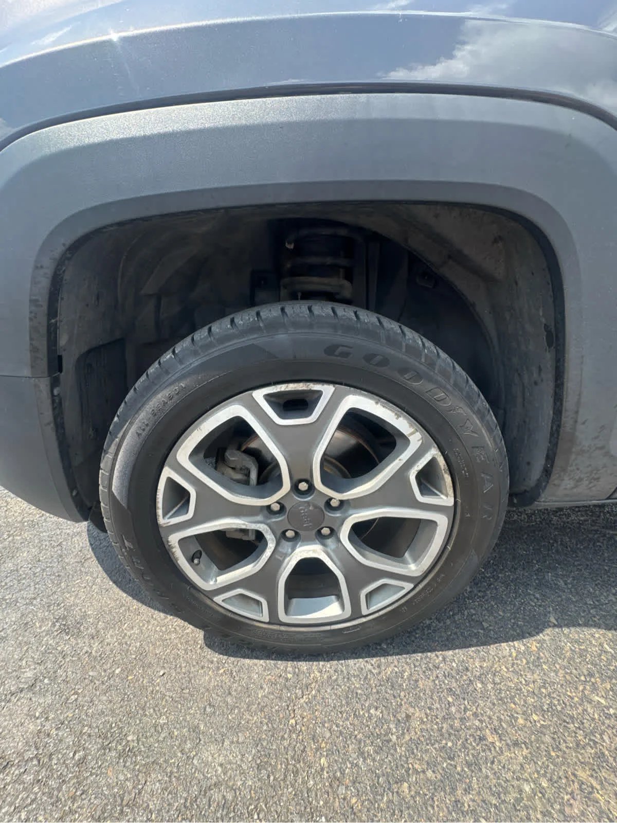 Used 2016 Granite Crystal Clearcoat Metallic Jeep Limited image 25