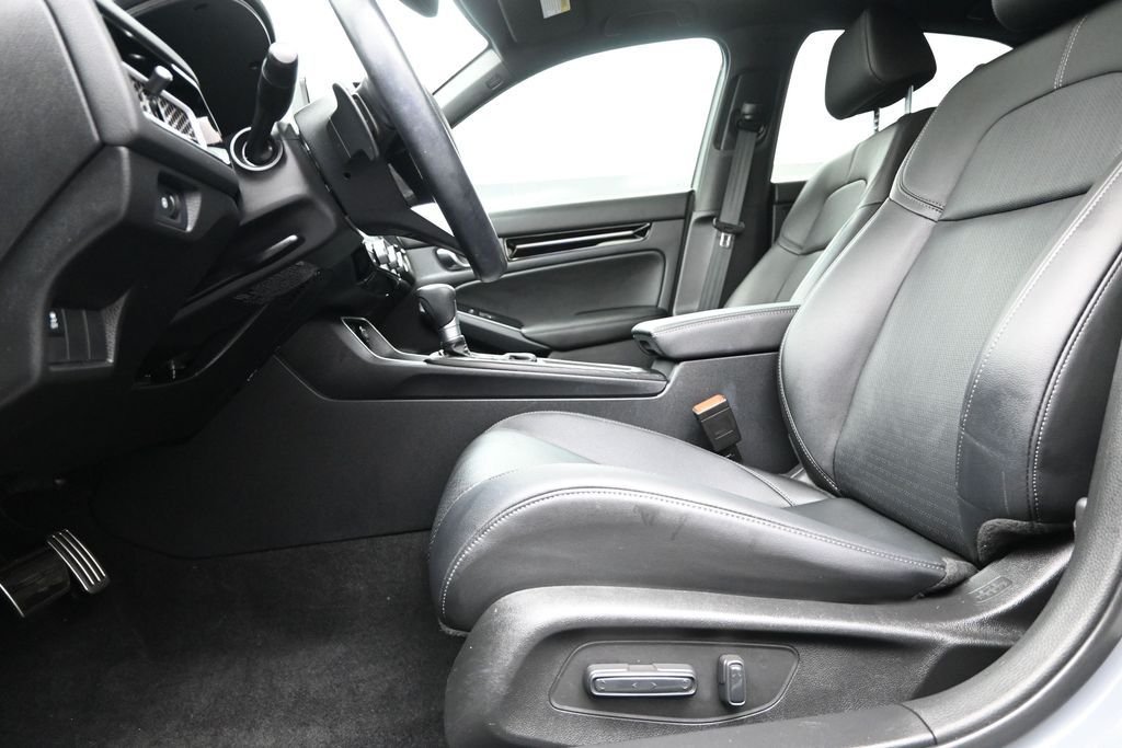 Used 2025 Gray Honda Sport Touring image 15