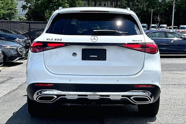 Used 2026 White Mercedes-Benz GLC 300 image 3