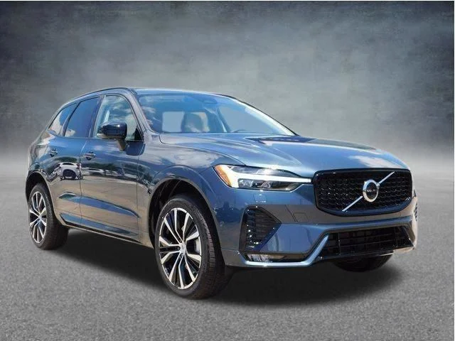 2025 Volvo XC60 B5 Plus Dark AWD's photo