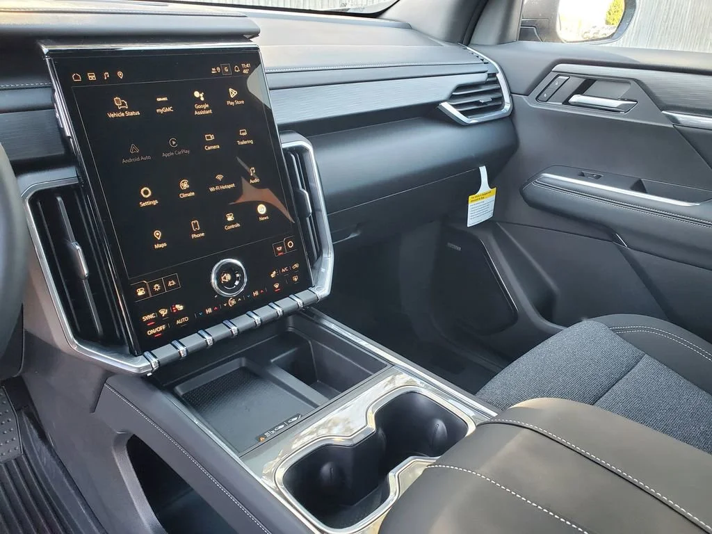 2026 GMC Acadia Elevation - Photo 17