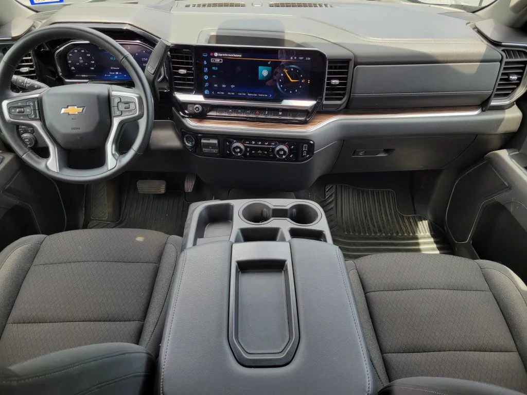 Used 2026 Sterling Gray Metallic Chevrolet LT image 17
