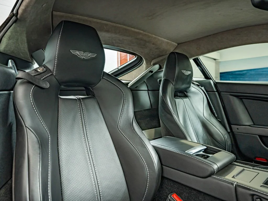 Used 2015 Skyfall Silver Aston Martin  image 38