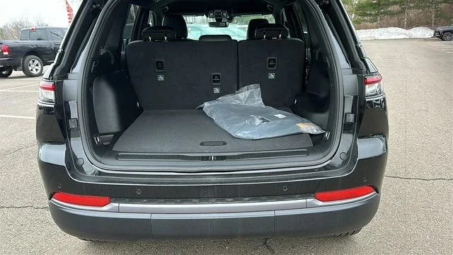 2026 Jeep Grand Cherokee Laredo - Photo 25