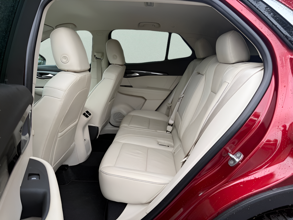 Used 2021 Red Buick Essence image 11