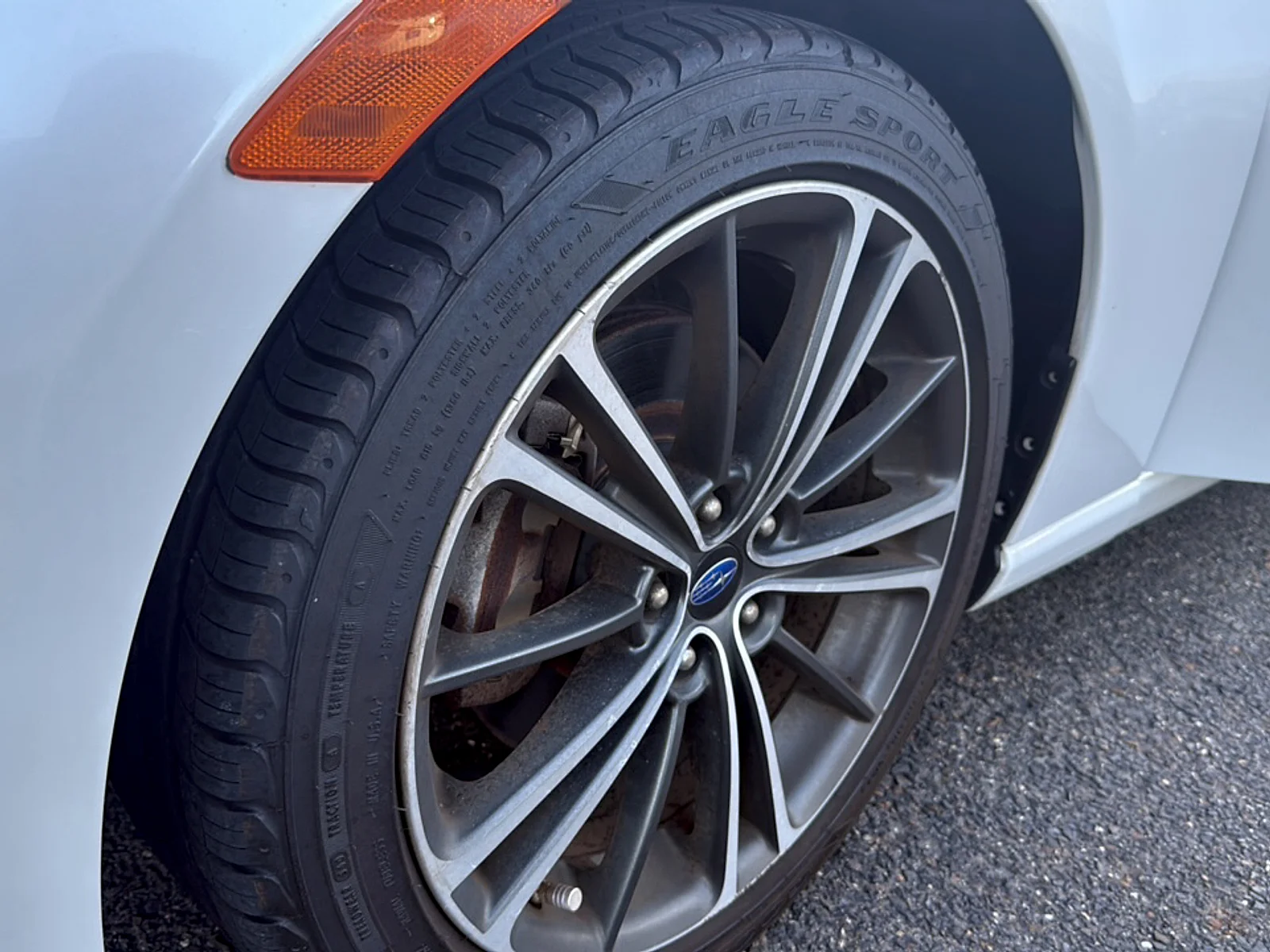 Used 2013 Off-white Subaru Limited image 9
